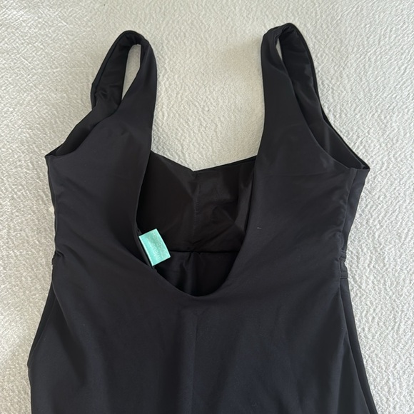 MELISSA ODABASH KOS BLACK SWIMSUIT, SIZE 6US, $265 - Picture 10 of 12